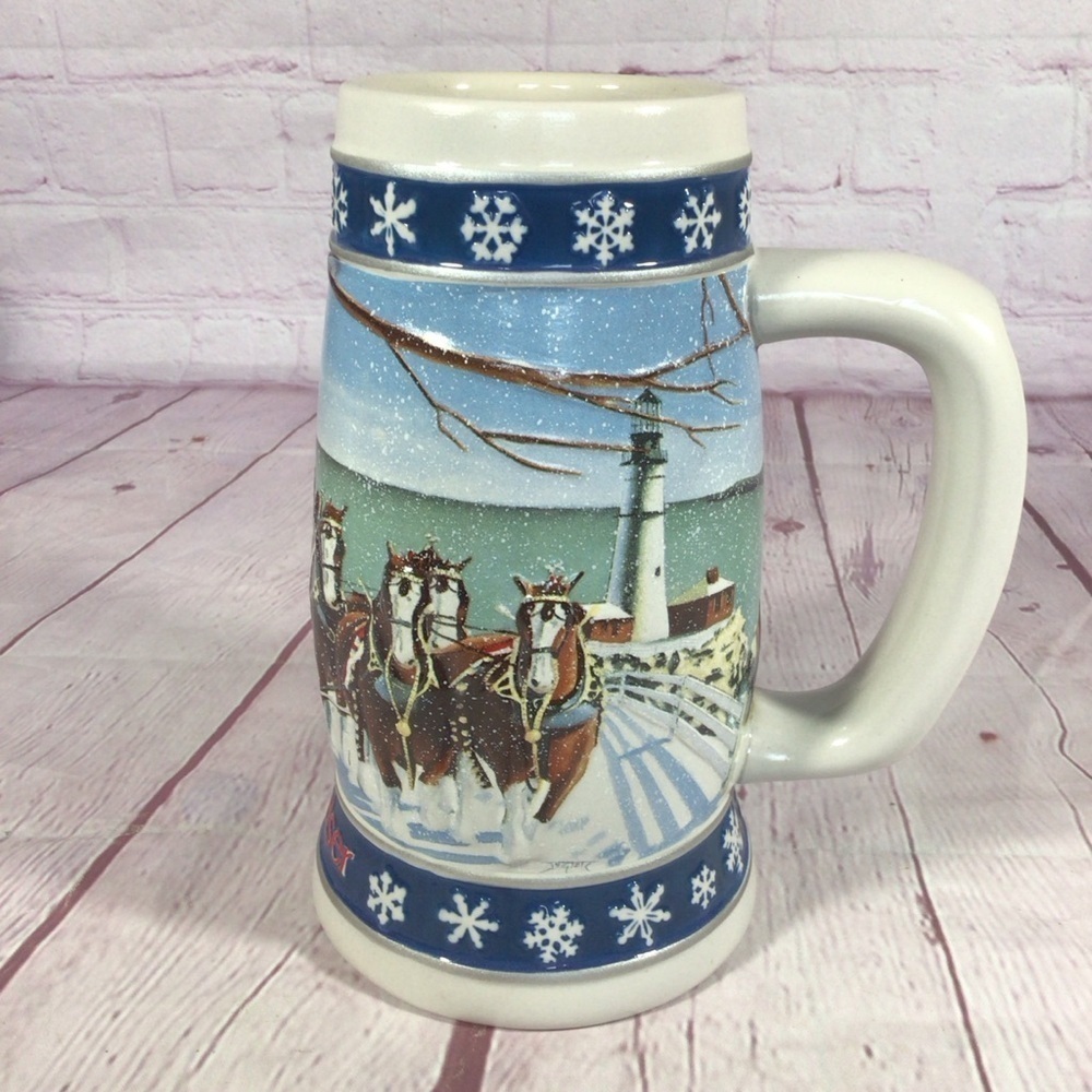 Vintage Budweiser 1995 Lighting The Way Holiday Stein with COA and Box - Picture 2 of 12